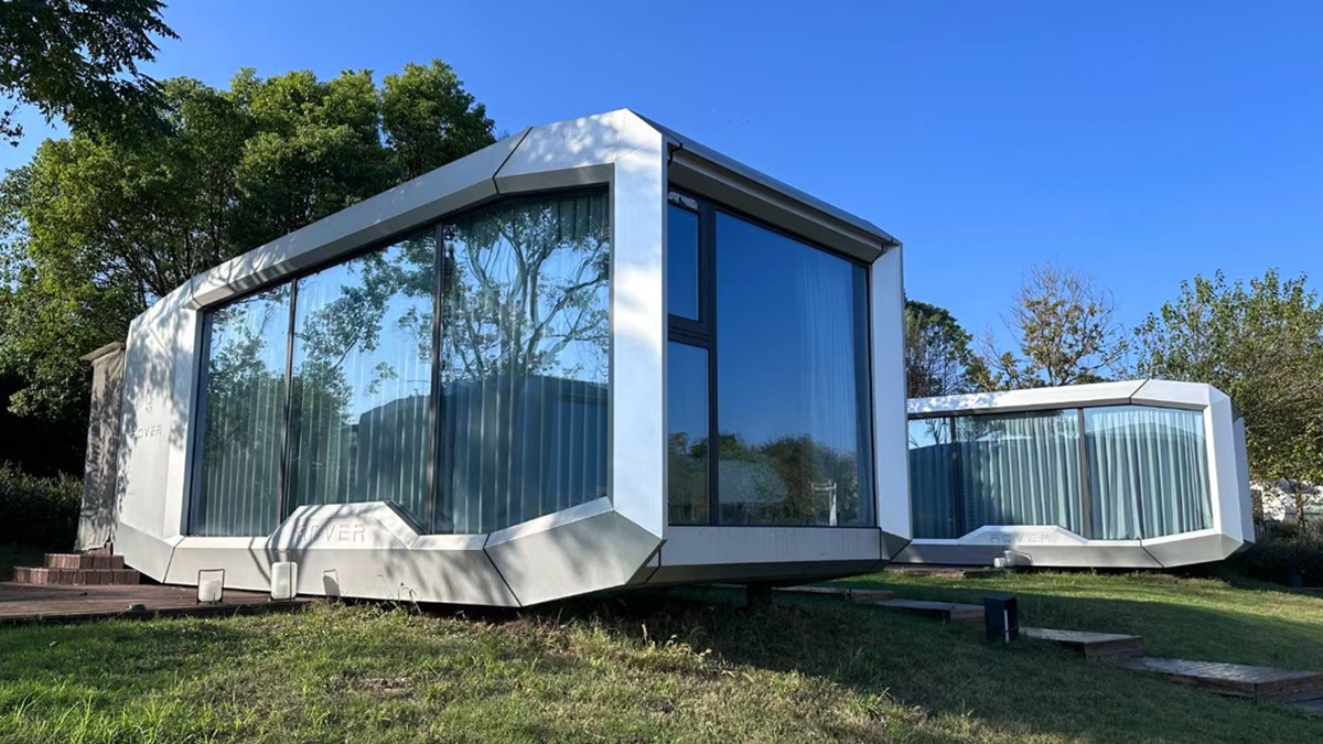 Modular Capsule Houses Design