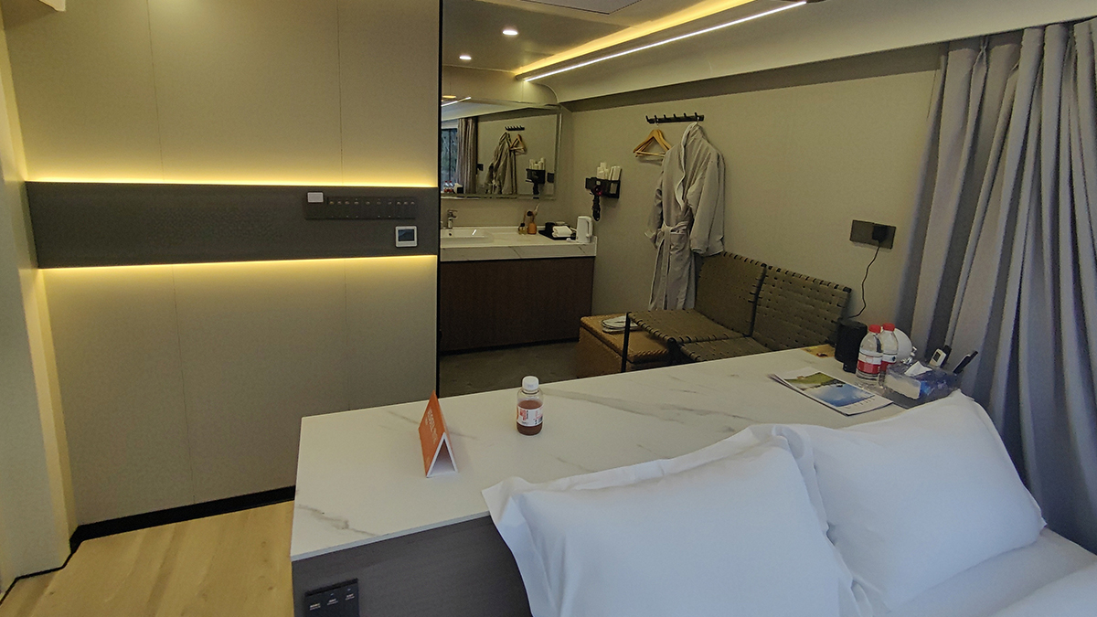 Space capsule house efficient space Use