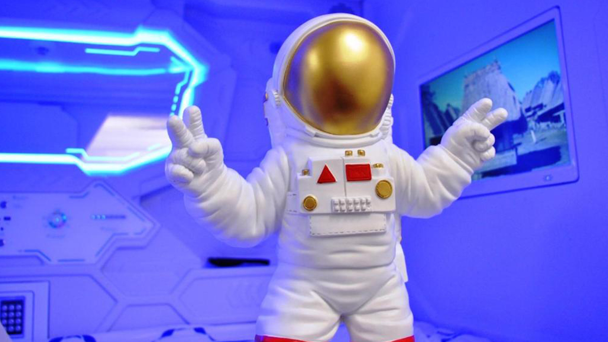 Cosmo Capsule House